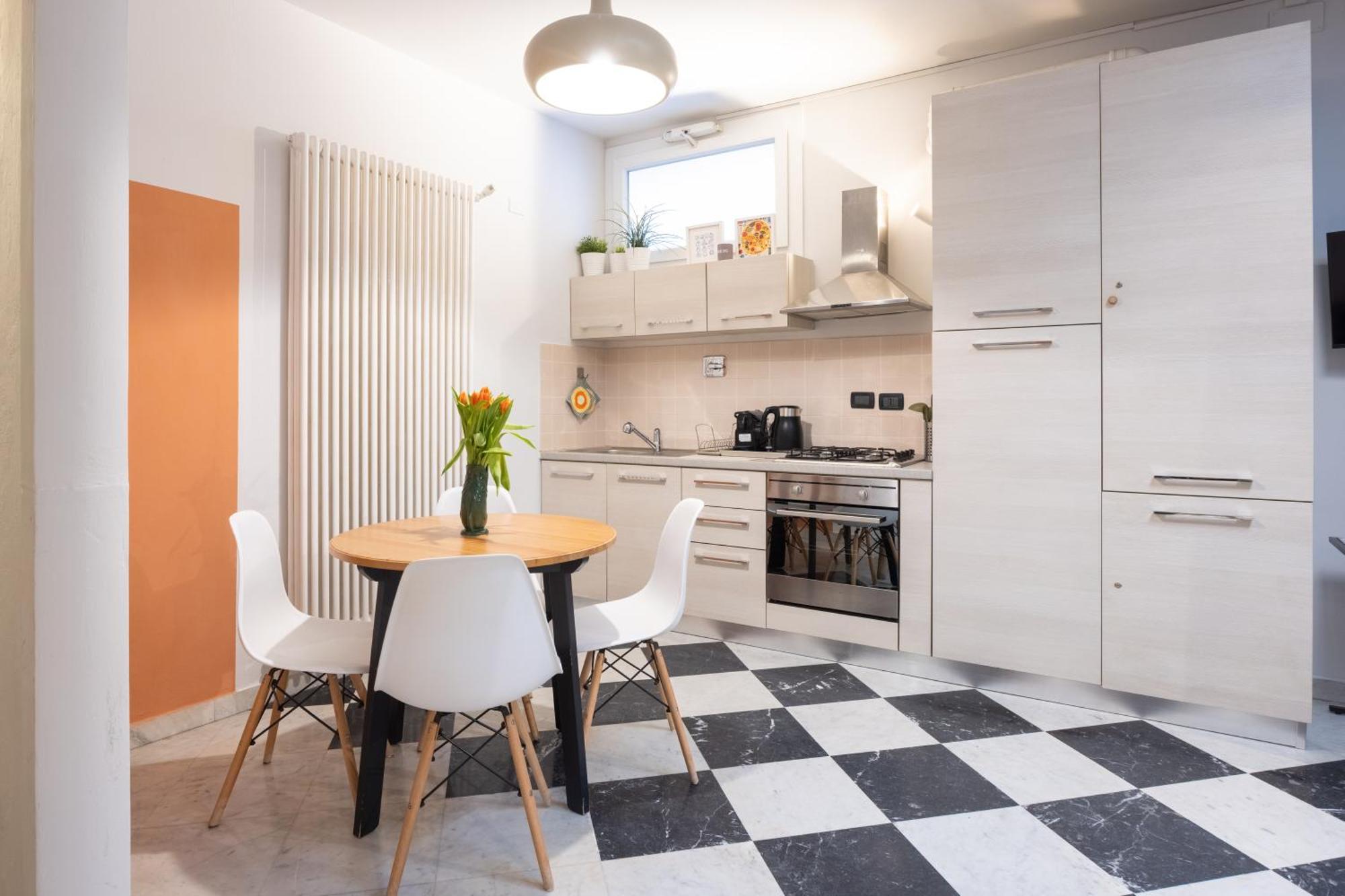 Appartement Caseospitali - Stazione5, Vicino Stazione Ideale Per Due *