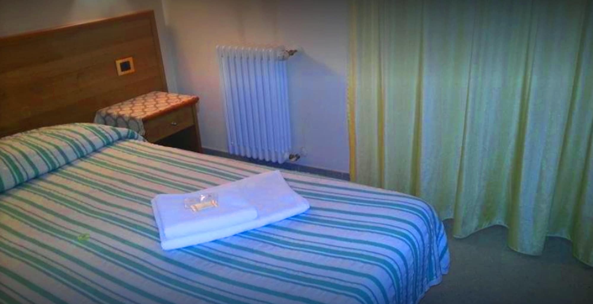Apartamento Caseospitali - Stazione5, Vicino Stazione Ideale Per Due